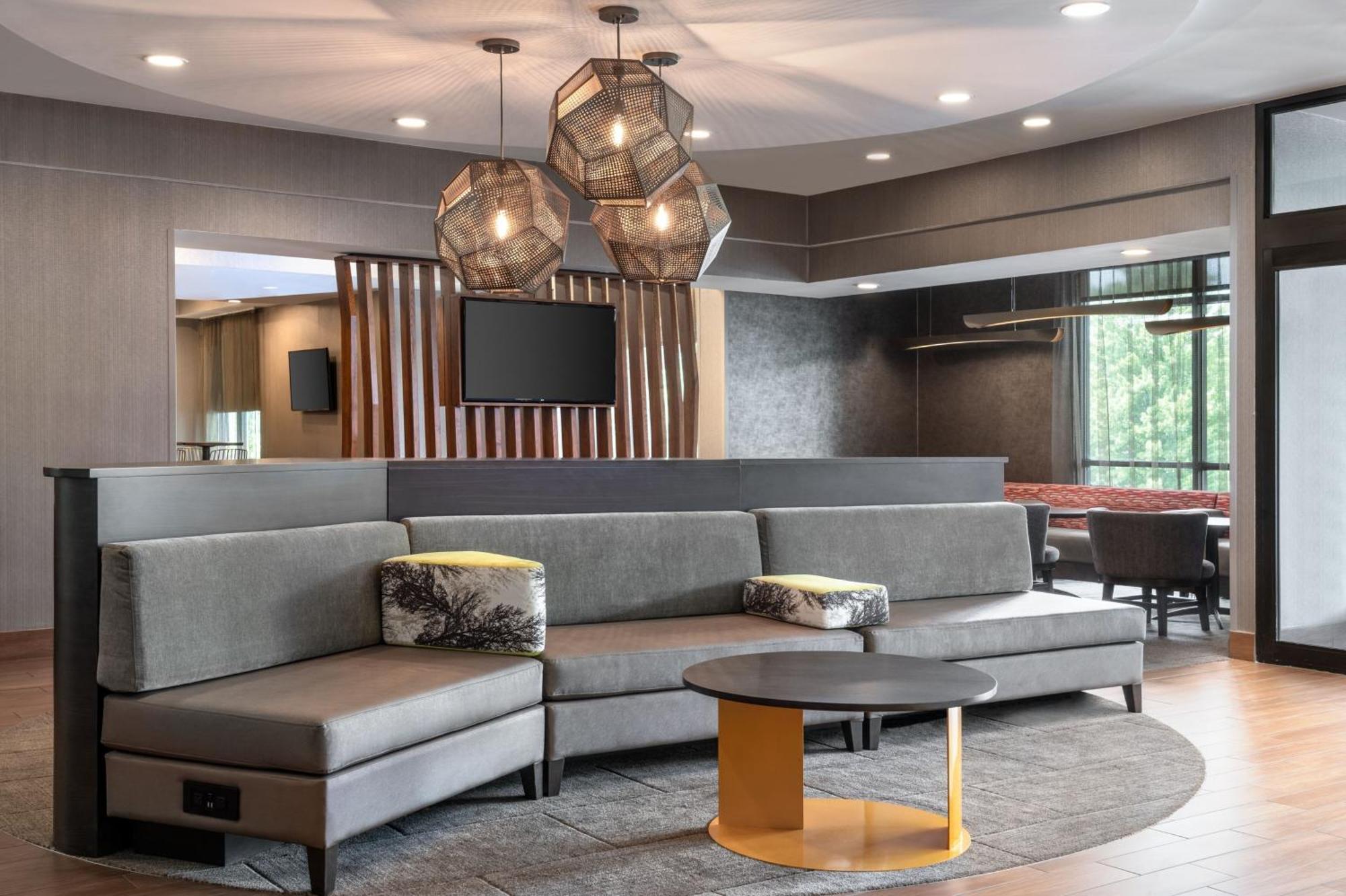 Springhill Suites Западен Мифлин Екстериор снимка