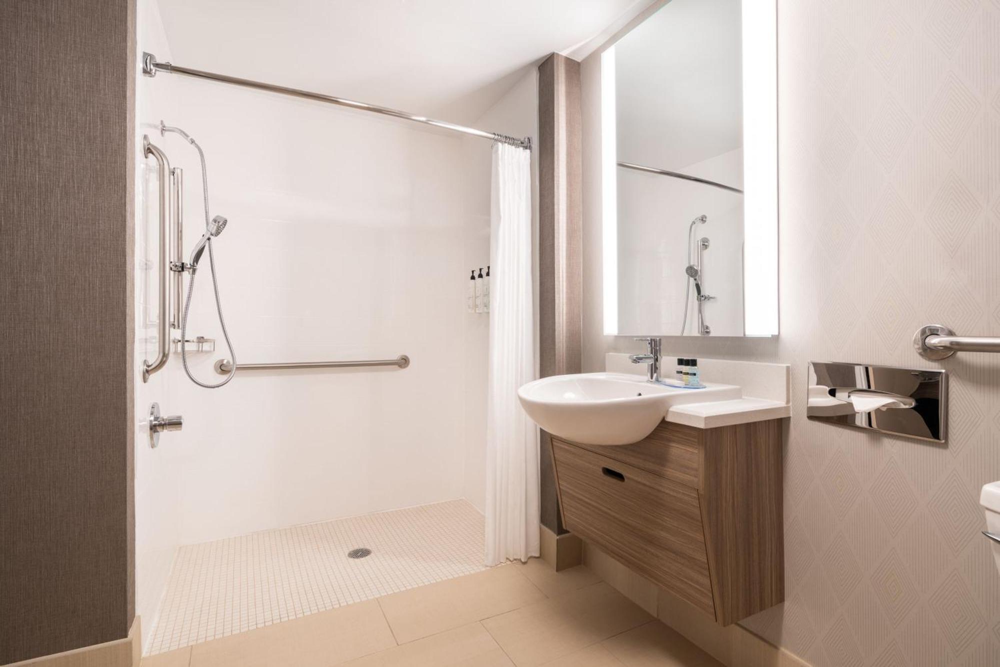 Springhill Suites Западен Мифлин Екстериор снимка